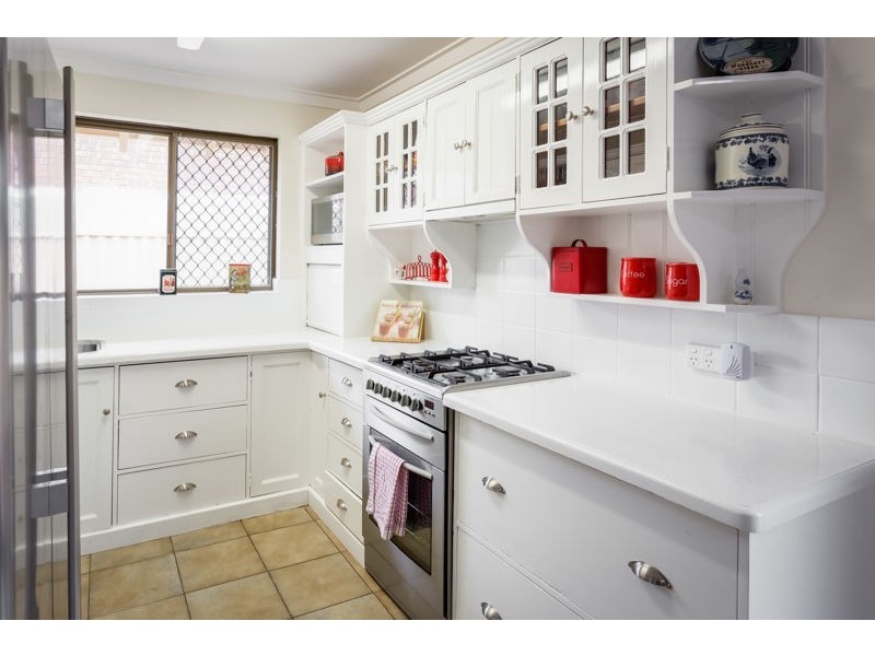 14 Beenan Close, Karawara WA 6152