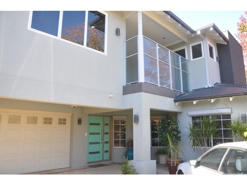 2/108 Lockhart Street, Como WA 6152