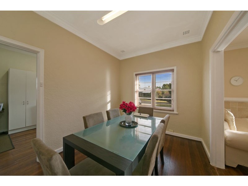 11 Todd Avenue, Como WA 6152