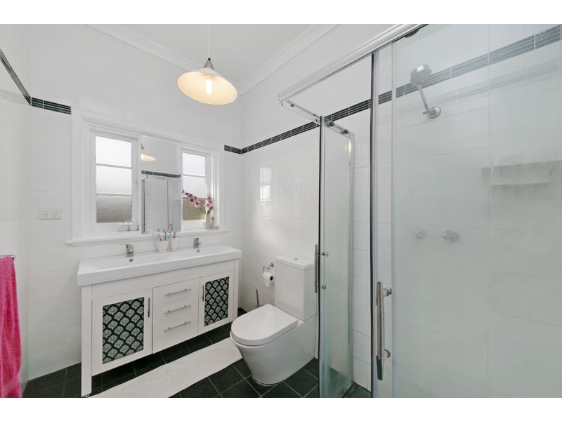 11 Todd Avenue, Como WA 6152