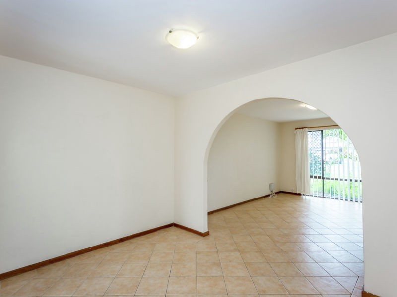 3/4 Saunders Street, Como WA 6152