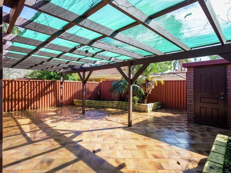 3/4 Saunders Street, Como WA 6152