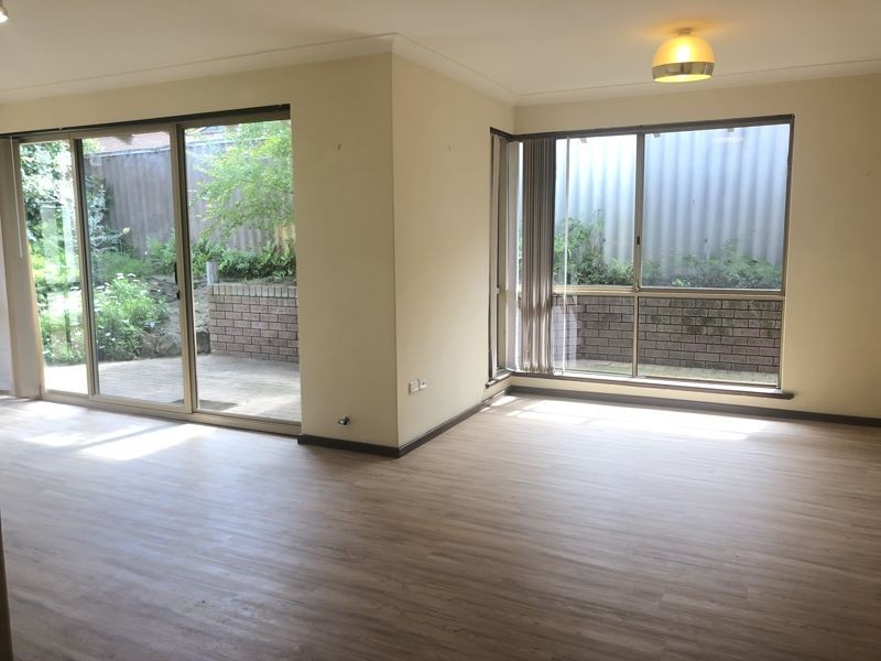 1/63 Park Street, Como WA 6152