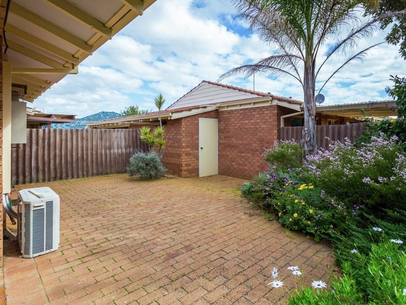 1/63 Park Street, Como WA 6152