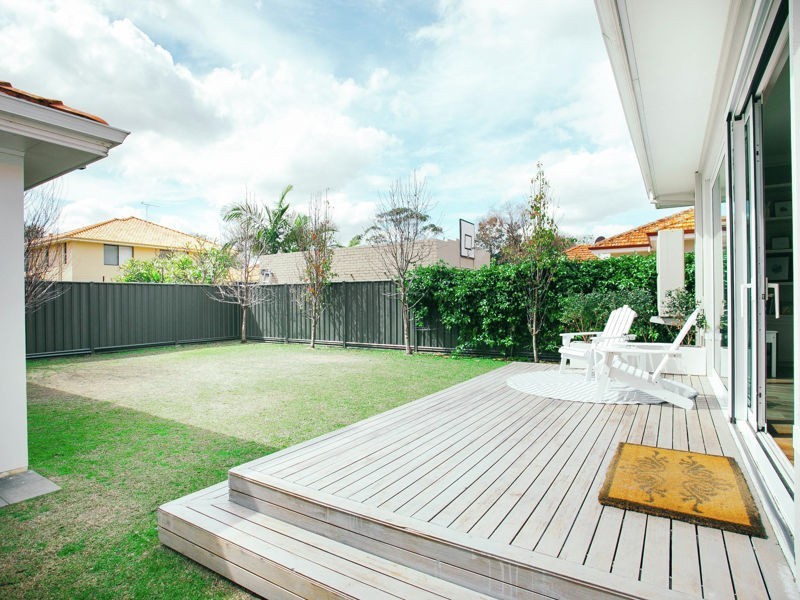 2 Pilgrim Street, South Perth WA 6151