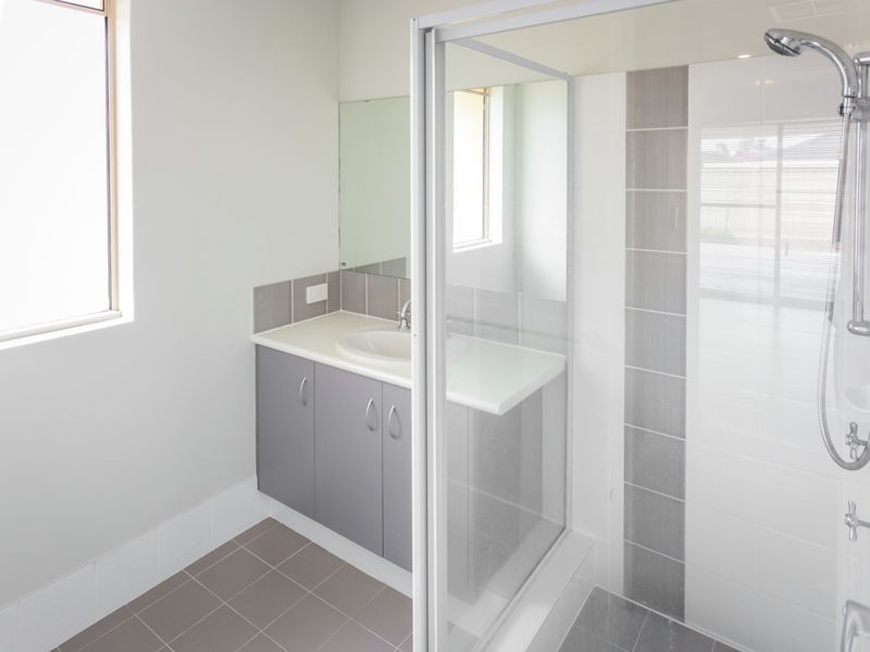 37A Dotterel Way, East Cannington WA 6107