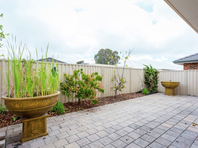 37A Dotterel Way, East Cannington WA 6107
