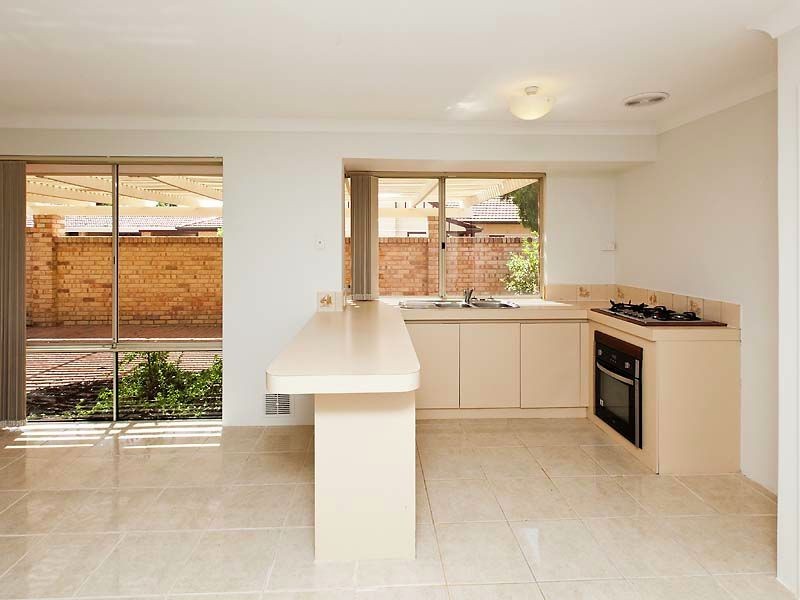 1 & 2/27 Edgecumbe Street, Como WA 6152