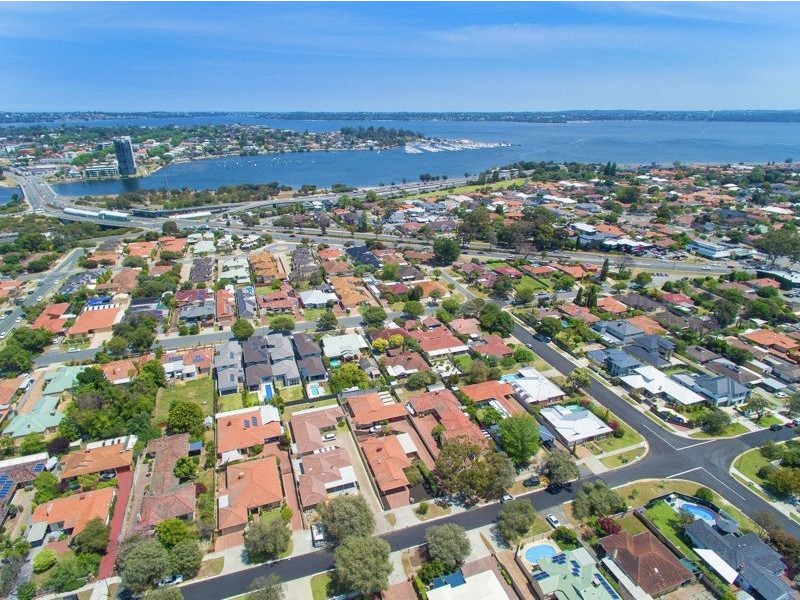 1 & 2/27 Edgecumbe Street, Como WA 6152