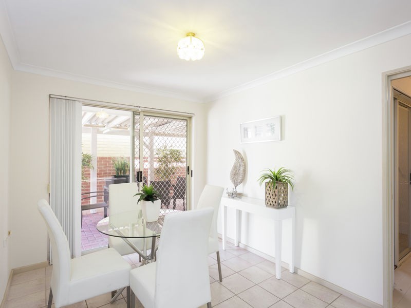 90 Cloister Avenue, Manning WA 6152