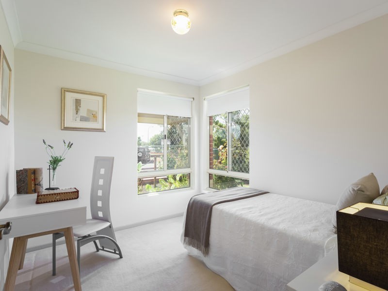 90 Cloister Avenue, Manning WA 6152