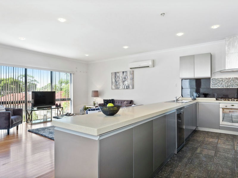 3/251 Canning Hwy, Como WA 6152