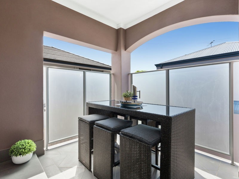 3/251 Canning Hwy, Como WA 6152