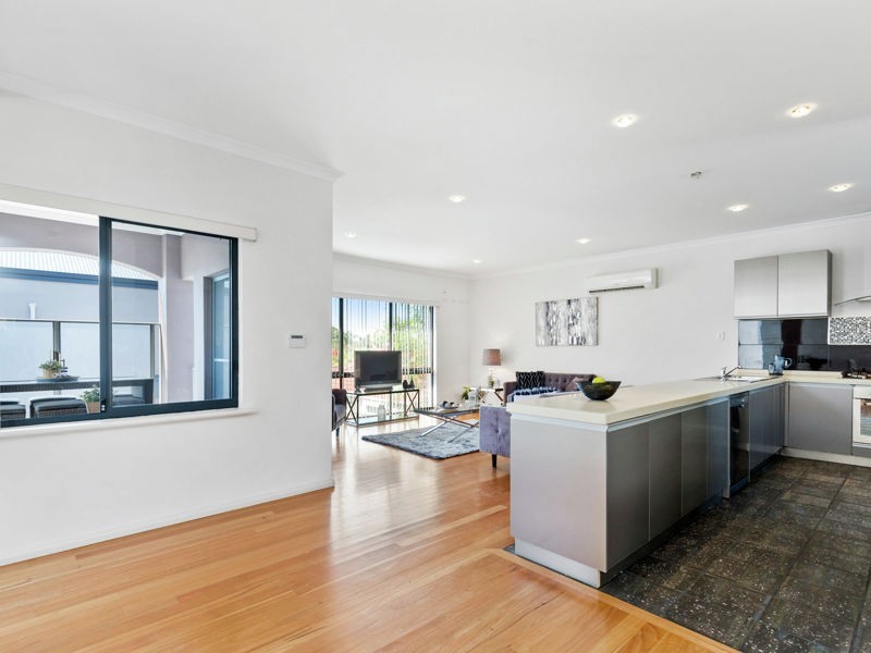 3/251 Canning Hwy, Como WA 6152