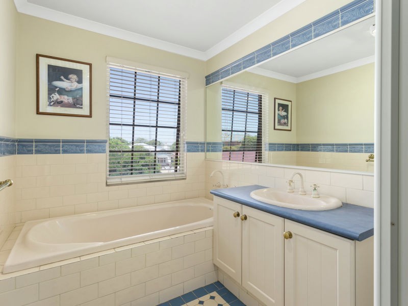 18 Broad Street, Kensington WA 6151