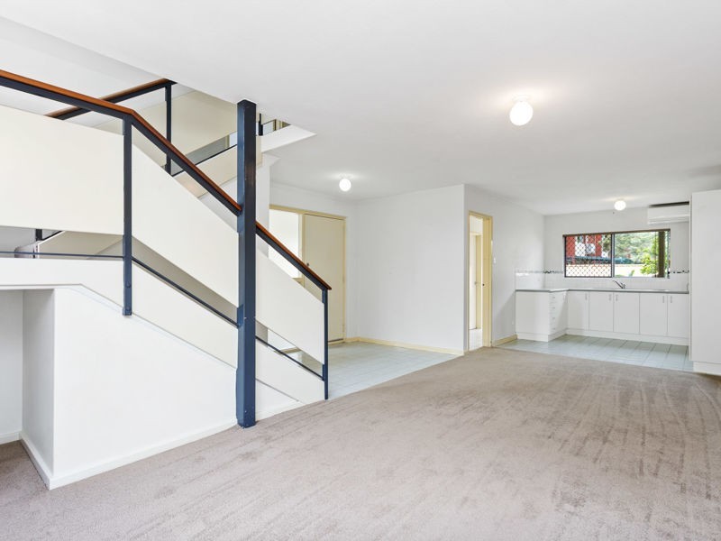 5/27 Melinga Court, Karawara WA 6152