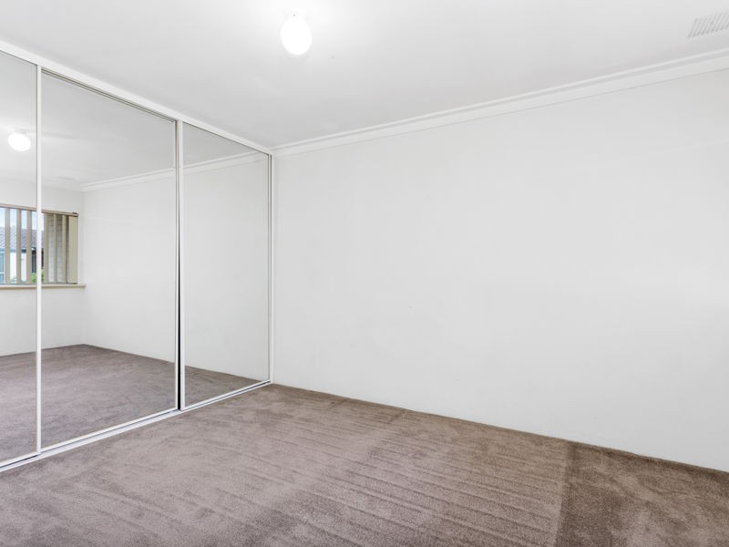 5/27 Melinga Court, Karawara WA 6152