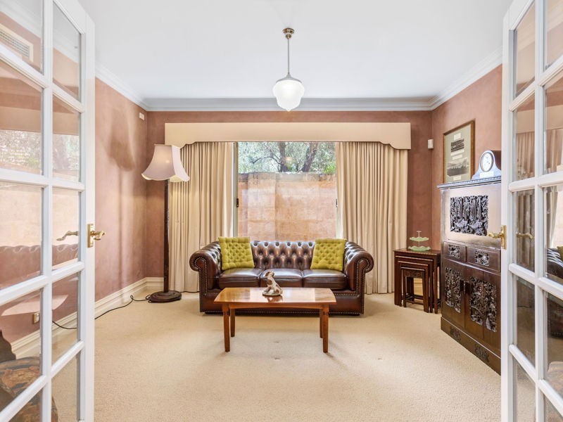 18 Broad Street, Kensington WA 6151