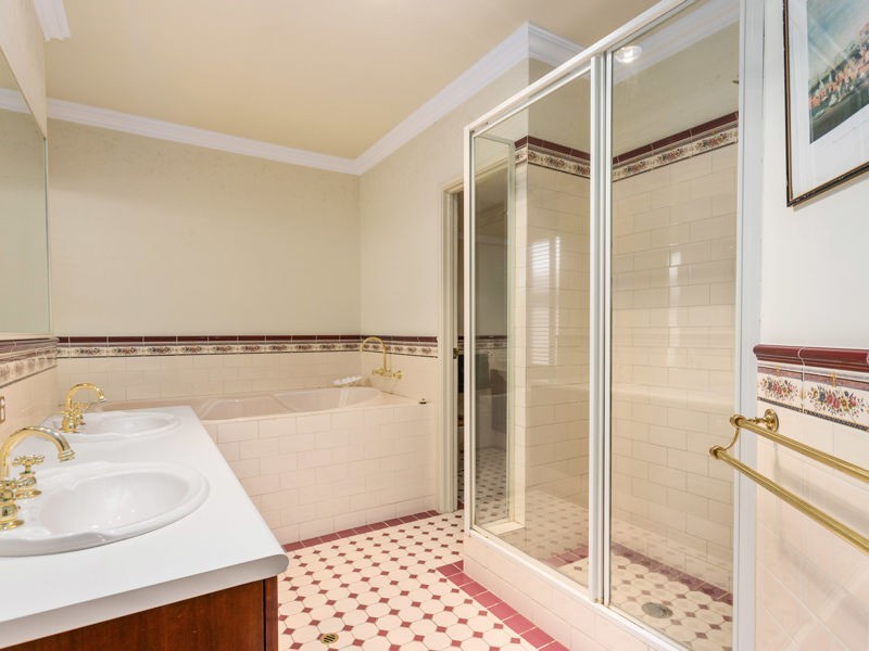 18 Broad Street, Kensington WA 6151