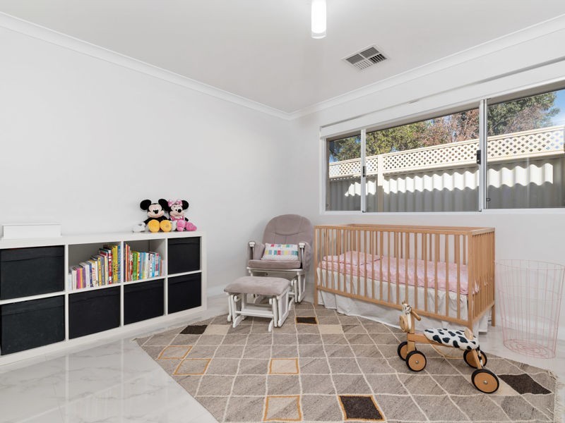 9a Burnett Road, Manning WA 6152