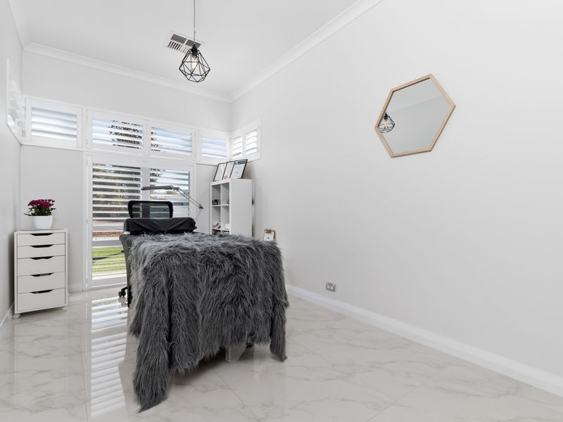 9a Burnett Road, Manning WA 6152