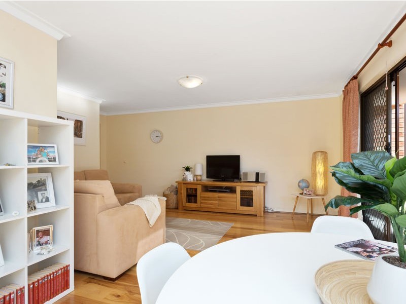 4/300 Preston Point Road, Attadale WA 6156