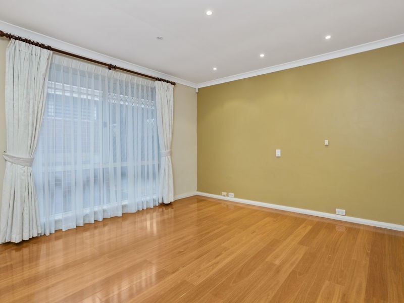 1/42 Cale Street, Como WA 6152