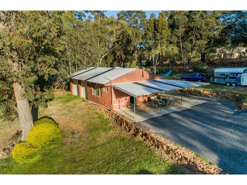9 Wallangarra Drive, Bedfordale WA 6112