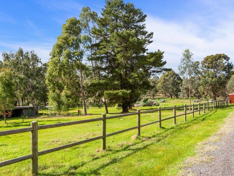 9 Wallangarra Drive, Bedfordale WA 6112