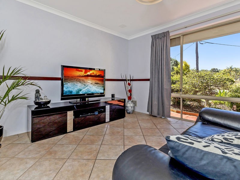 41 Markham Way, Swan View WA 6056