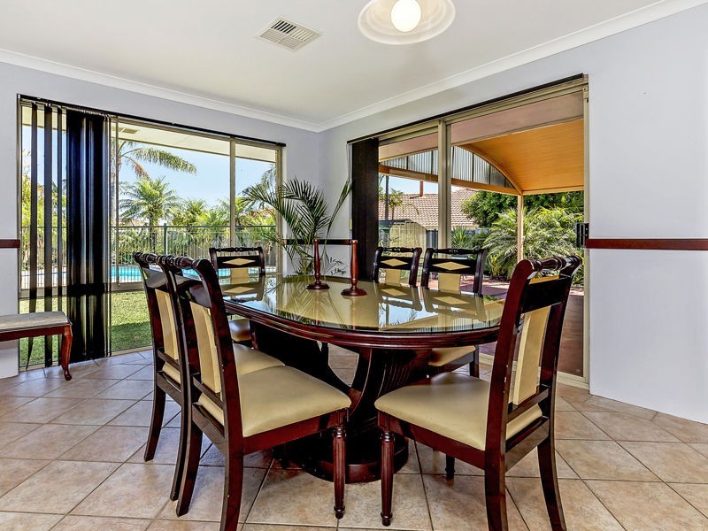 41 Markham Way, Swan View WA 6056