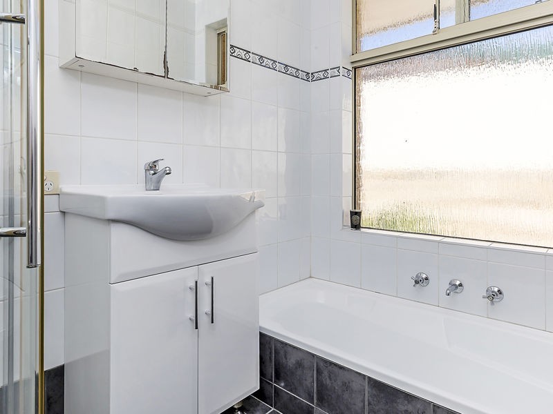 41 Markham Way, Swan View WA 6056