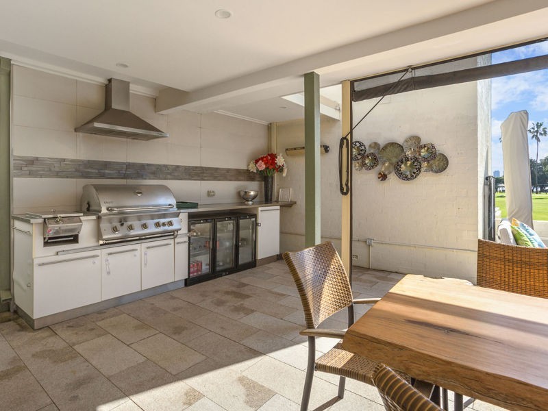 6/244 Mill Point Road, South Perth WA 6151