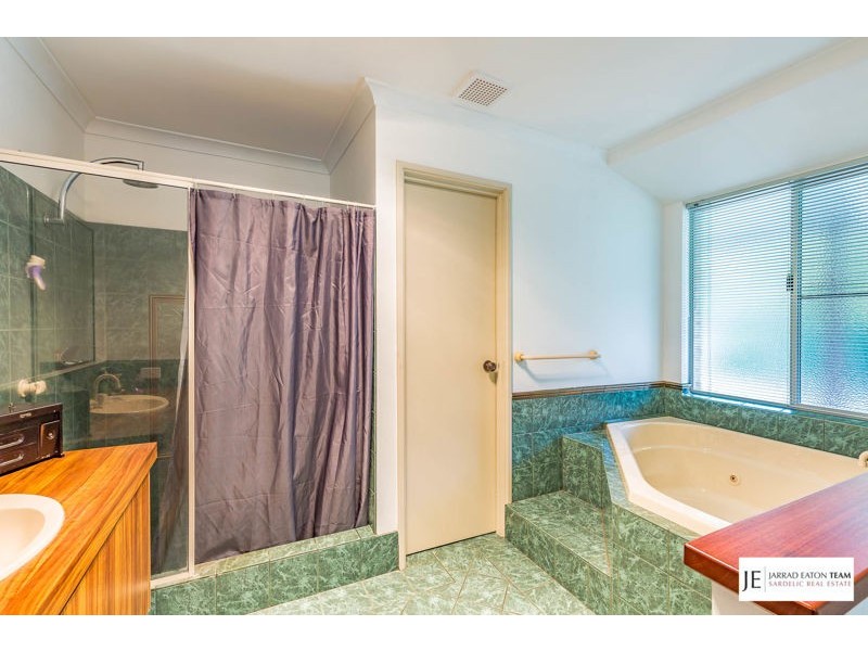 56 Gulf Way, Leschenault WA 6233