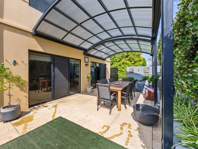 2/59 Gardner Street, Como WA 6152