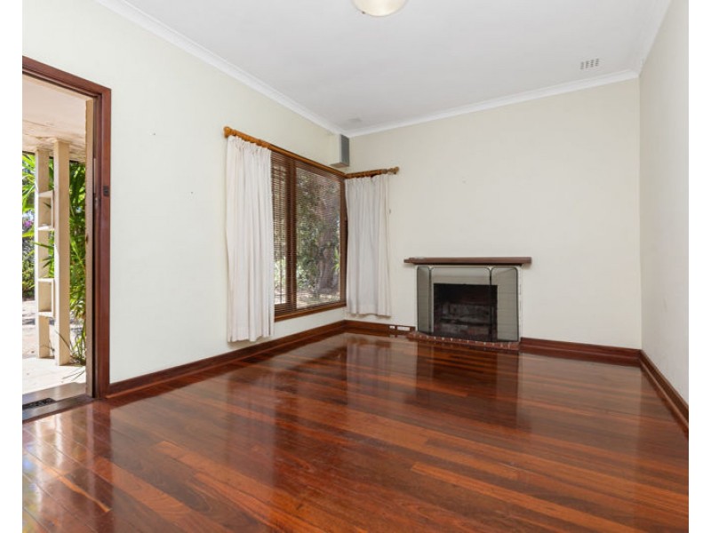 35 Welwyn Avenue, Manning WA 6152