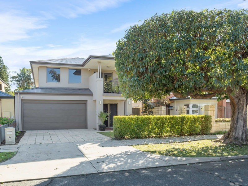 8A Downey Drive, Manning WA 6152