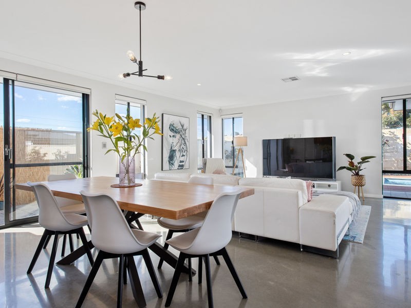 4 Anthus Corner, Waterford WA 6152