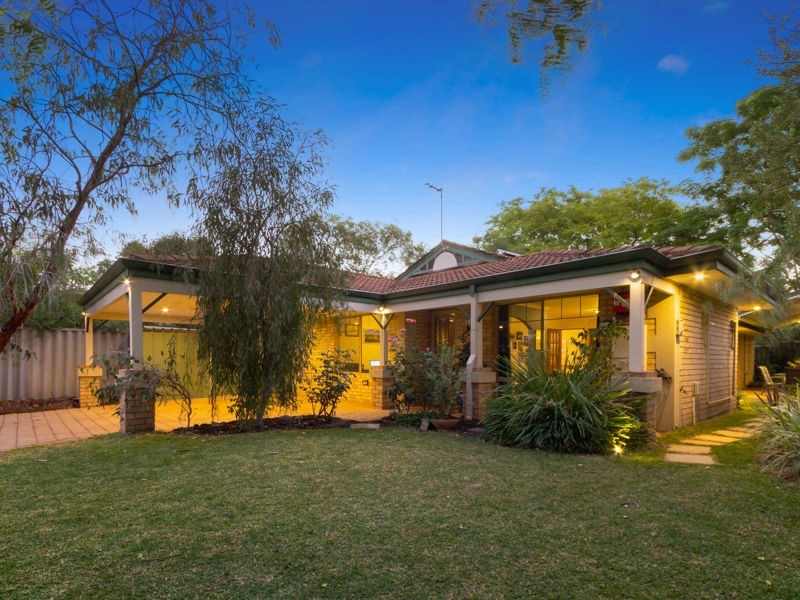 48A Parsons Ave, Manning WA 6152