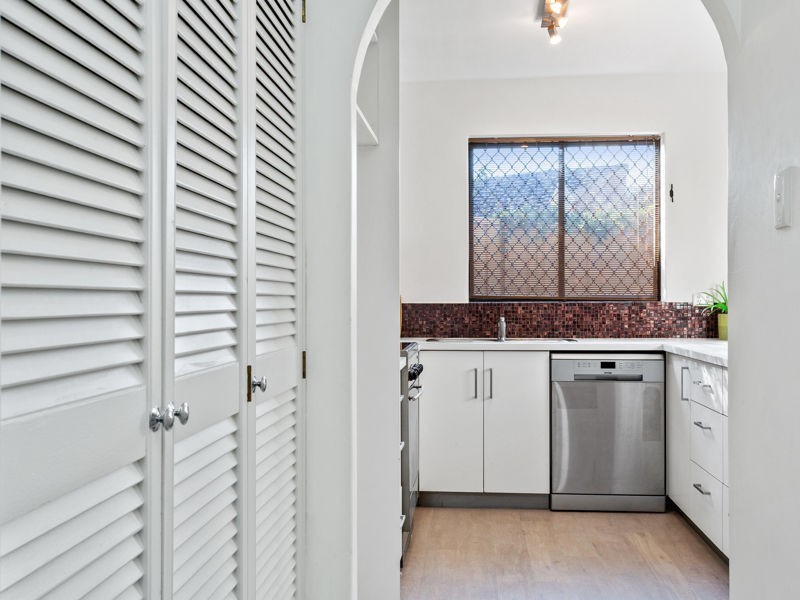 1/286 Mill Point Road, South Perth WA 6151