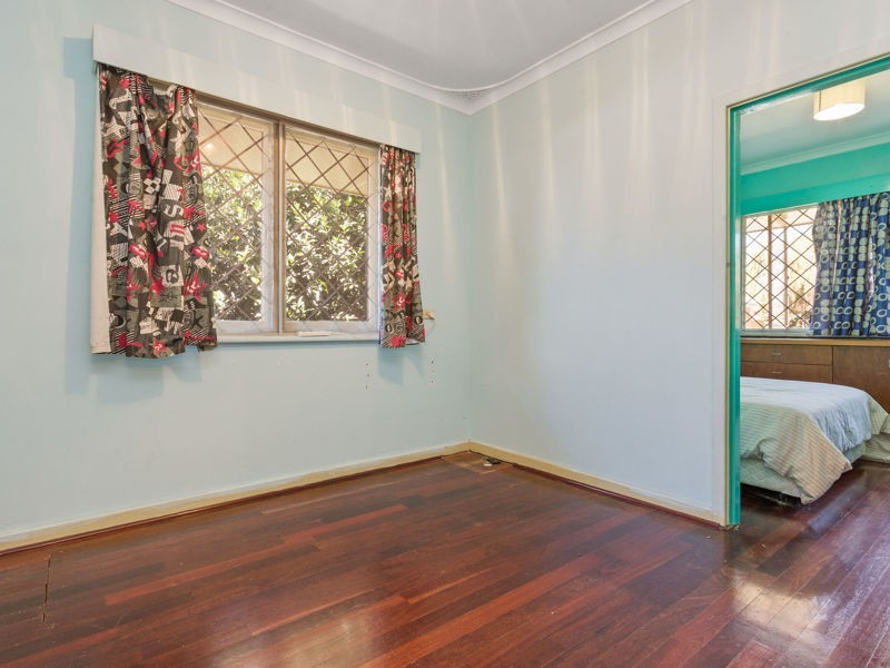 3 Leslie Street, Cannington WA 6107