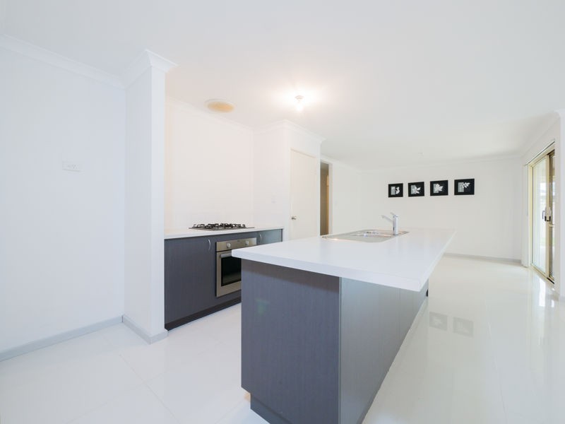 9 Crimson Way, Harrisdale WA 6112