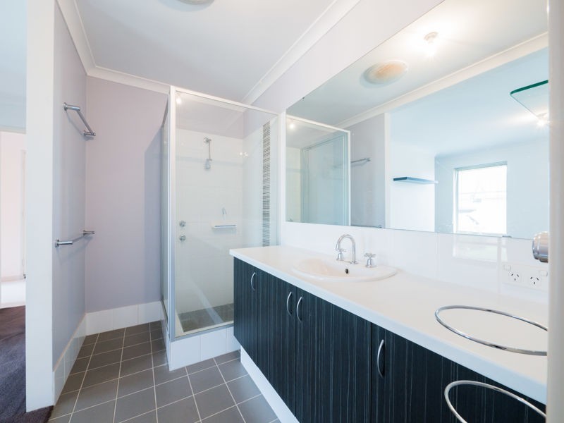 9 Crimson Way, Harrisdale WA 6112