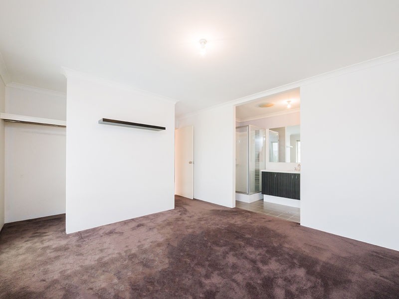 9 Crimson Way, Harrisdale WA 6112