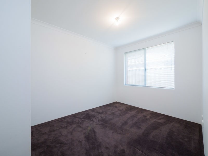 9 Crimson Way, Harrisdale WA 6112