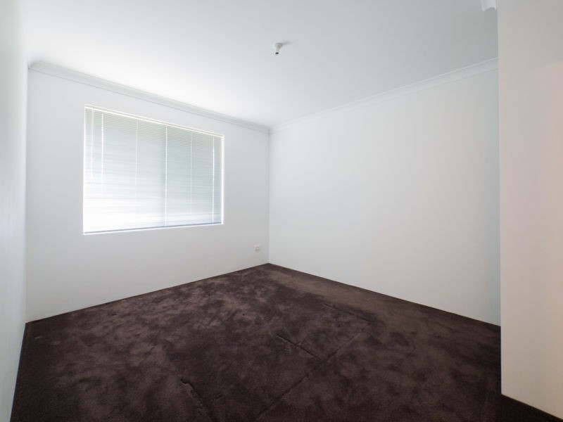 9 Crimson Way, Harrisdale WA 6112