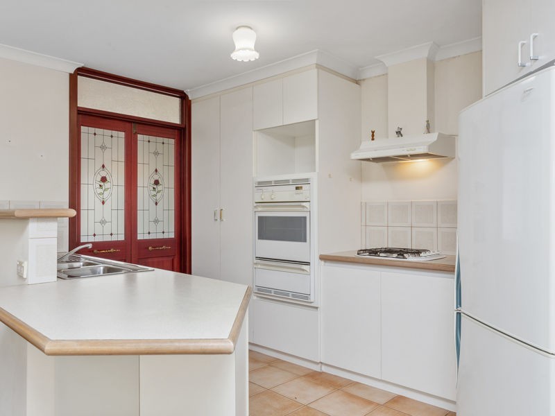 1/41 Crawshaw Crescent, Manning WA 6152