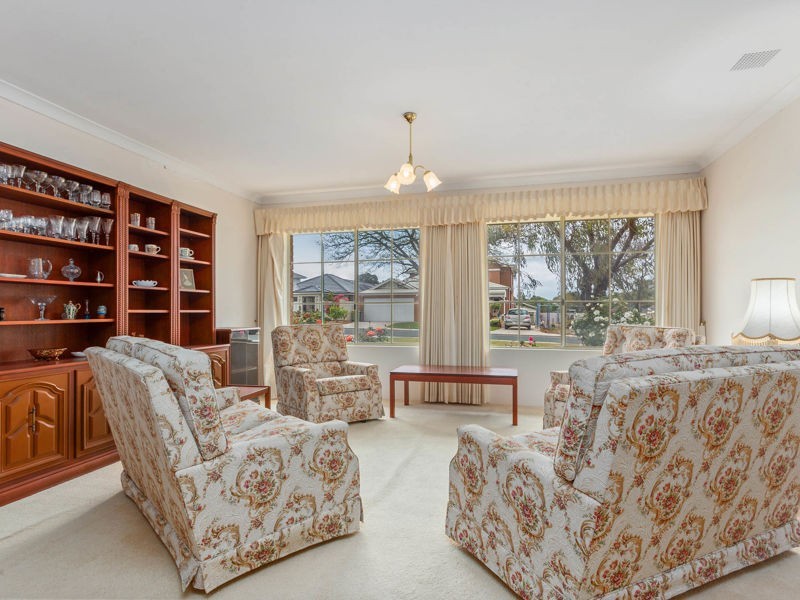 1/41 Crawshaw Crescent, Manning WA 6152
