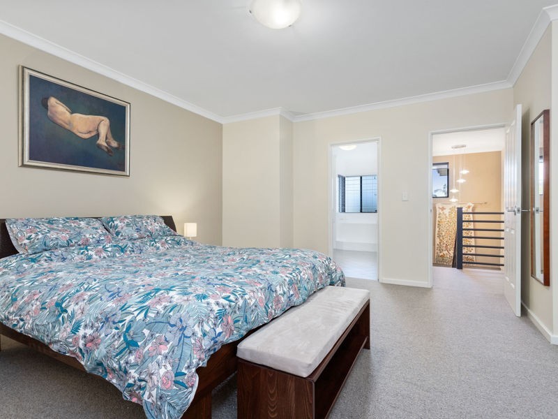 15 Griffin Crescent, Manning WA 6152