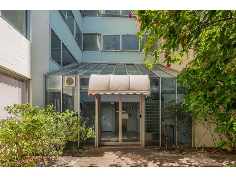 8/160 Mill Point Road, South Perth WA 6151